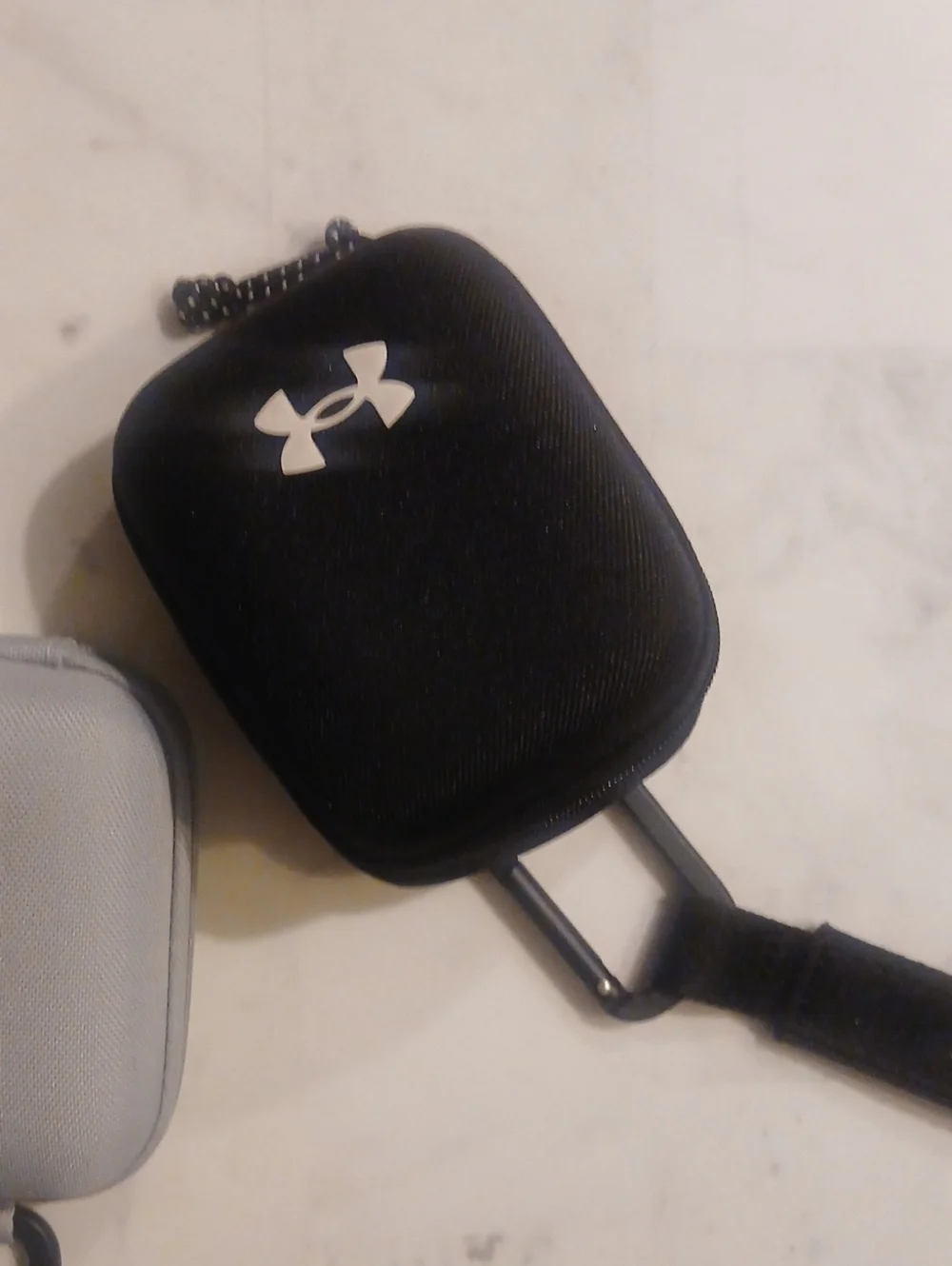 Under Armour Contain Micro